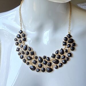 Elegant Black and Gold Necklace